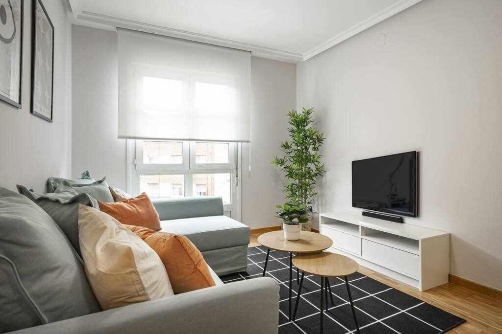 Apartament La Plaza